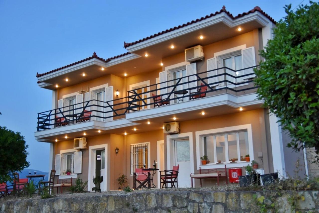 Anemomylos Apartments Lixouri Exterior photo